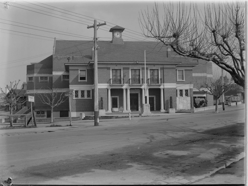 File:Cantebury Soldiers' Memorial Institute.jpeg